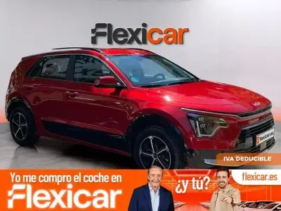 Usado Kia Niro 129 CV (94 kW) 2025 Rojo SUV