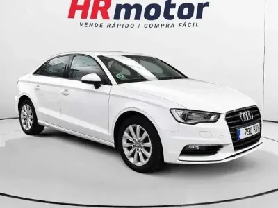 Begagnad Audi A3 Attraction 105 HK (77 kW) 2014 Sedan