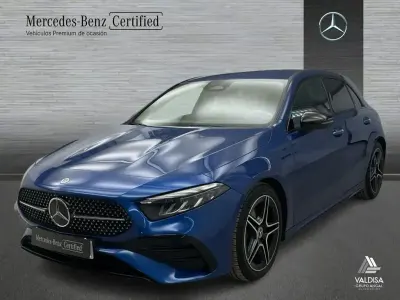 Käytetty Mercedes A200 AMG line 150 HP (110 kW) 2025 Sininen Sedan