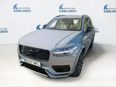 Usado Volvo XC90 Plus 455 CV (334 kW) 2023 Gris / plata SUV