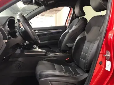 Usado Renault Arkana Engineered 145 CV (106 kW) 2023 Rojo SUV