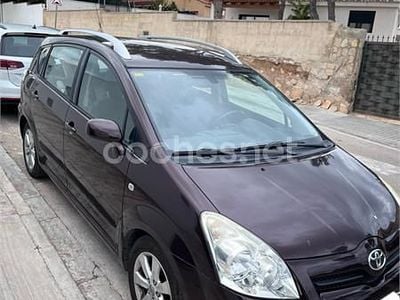 Usado Toyota Corolla Verso Sol 136 CV (100 kW) 2008 Granate Monovolumen