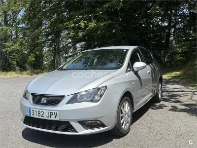 Usado Seat Ibiza Style 105 CV (77 kW) 2016 Gris / plata Berlina