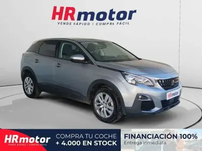Usado Peugeot 3008 Active 132 HP (97 kW) 2020 Cinzento SUV