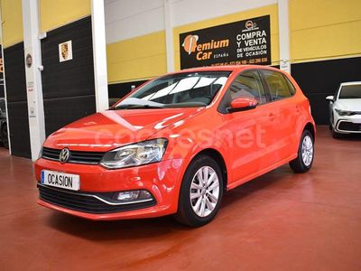 Rojo Usado 2015 VW Polo Advance Berlina | 9790 € (Precio justo)