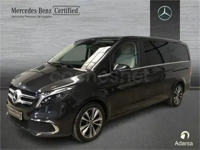 Usado Mercedes V300 Avantgarde 237 CV (174 kW) 2024 Gris / plata Monovolumen