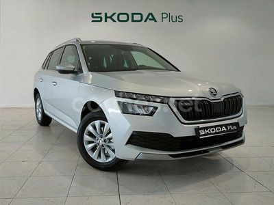 Gris / plata Usado 2022 Skoda Kamiq Ambition SUV | 15.990 € (Precio justo)