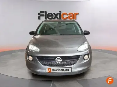 Usado Opel Adam Glam 100 CV (73 kW) 2018 Gris Utilitario