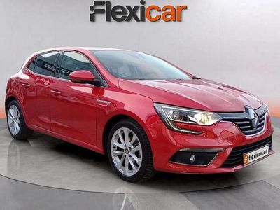 Usado Renault Mégane IV Zen 132 CV (97 kW) 2018 Rojo Berlina