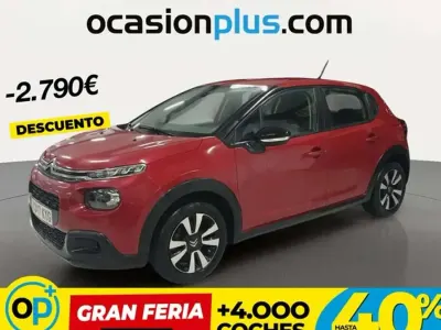 Usado Citroën C3 Feel 110 CV (80 kW) 2019 Rojo Utilitario