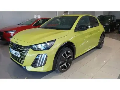 Usado Peugeot e-208 GT 114 kW (156 CV) 2024 Amarillo Utilitario