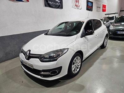 Blanco Usado 2015 Renault Mégane LIMITED Berlina | 7890 € (Precio justo)