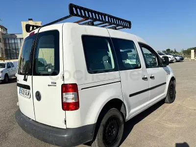 Usado VW Caddy Life 140 CV (102 kW) 2009 Blanco Monovolumen