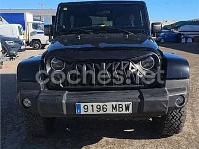 Usado Jeep Wrangler Unlimited Sahara 177 CV (130 kW) 2011 Negro SUV