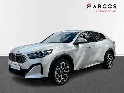 Blanco Usado 2025 BMW iX2 Comfort Edition SUV | 48.500 € (Super precio)