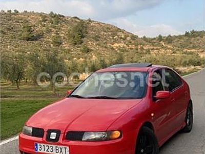 Rojo Usado 2003 Seat Leon Sport Berlina | 3400 € (Precio justo)