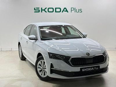 Usado Skoda Octavia Selection 116 CV (85 kW) 2025 Negro Berlina