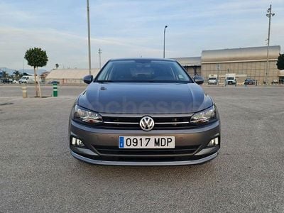 Usado VW Polo Sportline 115 CV (84 kW) 2020 Gris / plata Utilitario