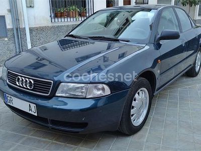 Verde Usado 1996 Audi A4 Berlina | 4950 €
