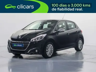 Usado Peugeot 208 Allure 110 CV (80 kW) 2018 Negro Utilitario