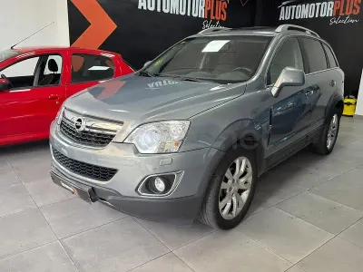 Używany Opel Antara Excellence 163 KM (119 kW) 2012 Niebieski SUV