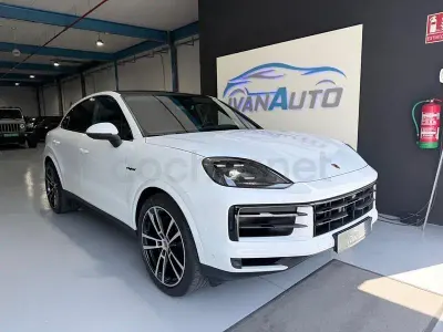 Usado Porsche Cayenne 470 CV (345 kW) 2024 Blanco SUV