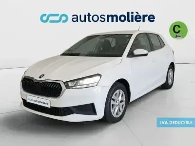 Usado Skoda Fabia Ambition 80 CV (58 kW) 2022 Blanco Utilitario