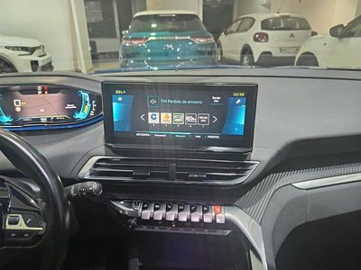 Usado Peugeot 3008 Allure 225 CV (165 kW) 2021 Azul SUV