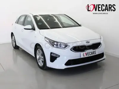 Usado Kia Ceed 120 CV (88 kW) 2021 Blanco Utilitario