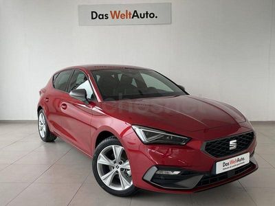 Usado Seat Leon FR 116 CV (85 kW) 2025 Rojo Berlina