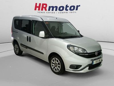 Blanco Usado 2022 Fiat Doblò Trekking Monovolumen | 17.790 € (Un poco caro)