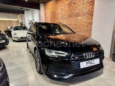 Usado Audi A4 354 CV (260 kW) 2018 Negro Familiar