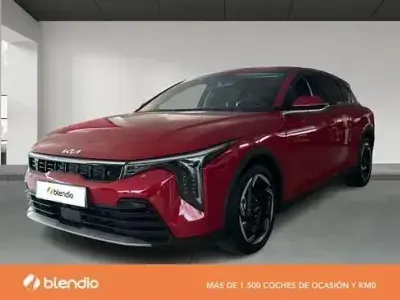 Usado Kia K4 115 CV (84 kW) 2026 Rojo Berlina