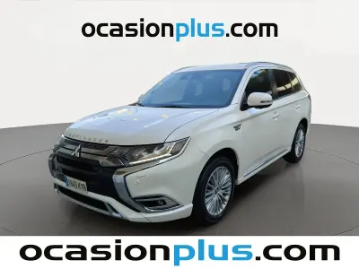 Usado Mitsubishi Outlander P-HEV 224 CV (164 kW) 2019 Blanco SUV