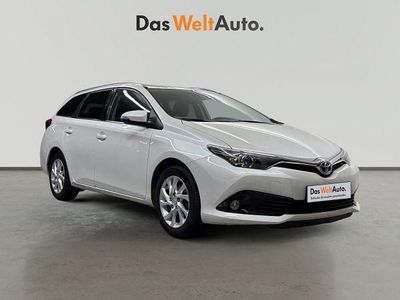 Usado Toyota Auris Active 116 CV (85 kW) 2017 Blanco Familiar