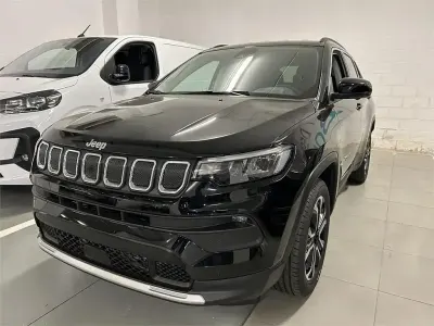 Käytetty Jeep Compass Limited 131 HP (96 kW) 2024 Musta Katumaasturi
