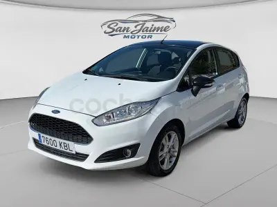 Usado Ford Fiesta Trend 82 CV (60 kW) 2017 Blanco Utilitario
