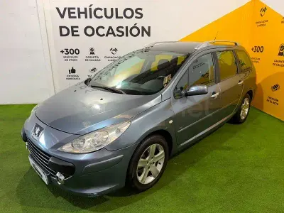 Usado Peugeot 307 110 CV (80 kW) 2005 Gris / plata Familiar
