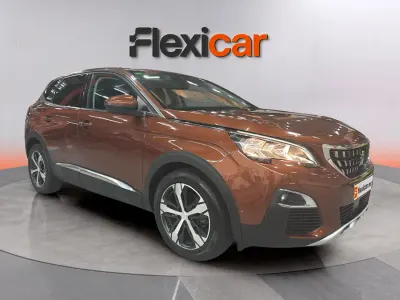 Usado Peugeot 3008 Allure 131 CV (96 kW) 2018 Marrón SUV