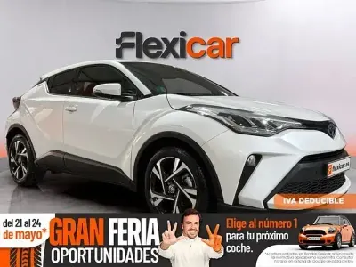 Käytetty Toyota C-HR Advance 184 HP (135 kW) 2022 Valkoinen Katumaasturi