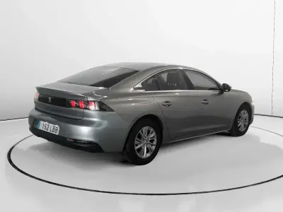 Usado Peugeot 508 Business-Line 131 CV (96 kW) 2019 Gris Berlina