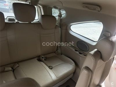 Usado Ssangyong (KGM) Rodius Limited 165 CV (121 kW) 2010 Negro Monovolumen