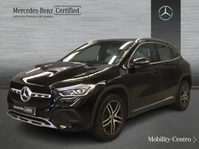 Usado Mercedes GLA200 Progressive 150 CV (110 kW) 2022 Nachtschwarz  unilack SUV