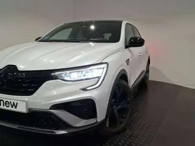 Usado Renault Arkana Engineered 145 CV (106 kW) 2023 Blanco SUV