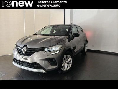 Usado Renault Captur Evolution 100 CV (73 kW) 2023 Gris / plata SUV