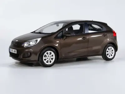 Usado Kia Rio 86 CV (63 kW) 2012 Marrón Utilitario