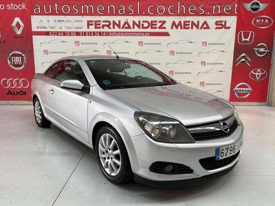 Usado Opel Astra Cabriolet Enjoy 116 CV (85 kW) 2008 Gris / plata Descapotable