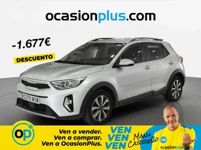 Usado Kia Stonic 100 CV (73 kW) 2024 Gris SUV