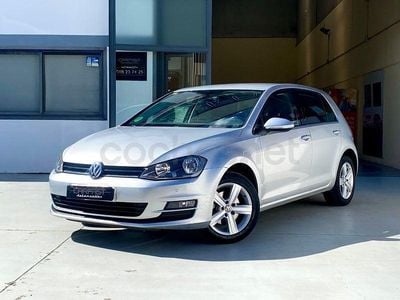 Usado VW Golf VII 110 CV (80 kW) 2015 Gris / plata Berlina