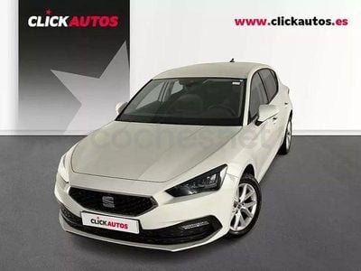 Usado Seat Leon Style 110 CV (80 kW) 2024 Blanco Berlina